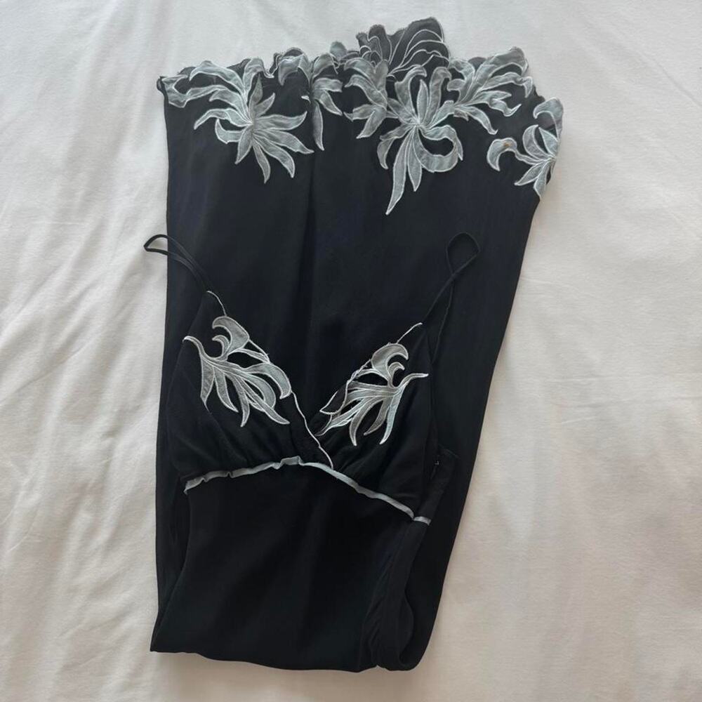 Beautiful bcbgmaxazria black slip real silk dress
